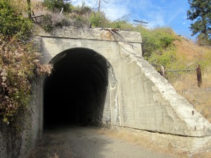 A tunnel entrance in Yakima River canyon.