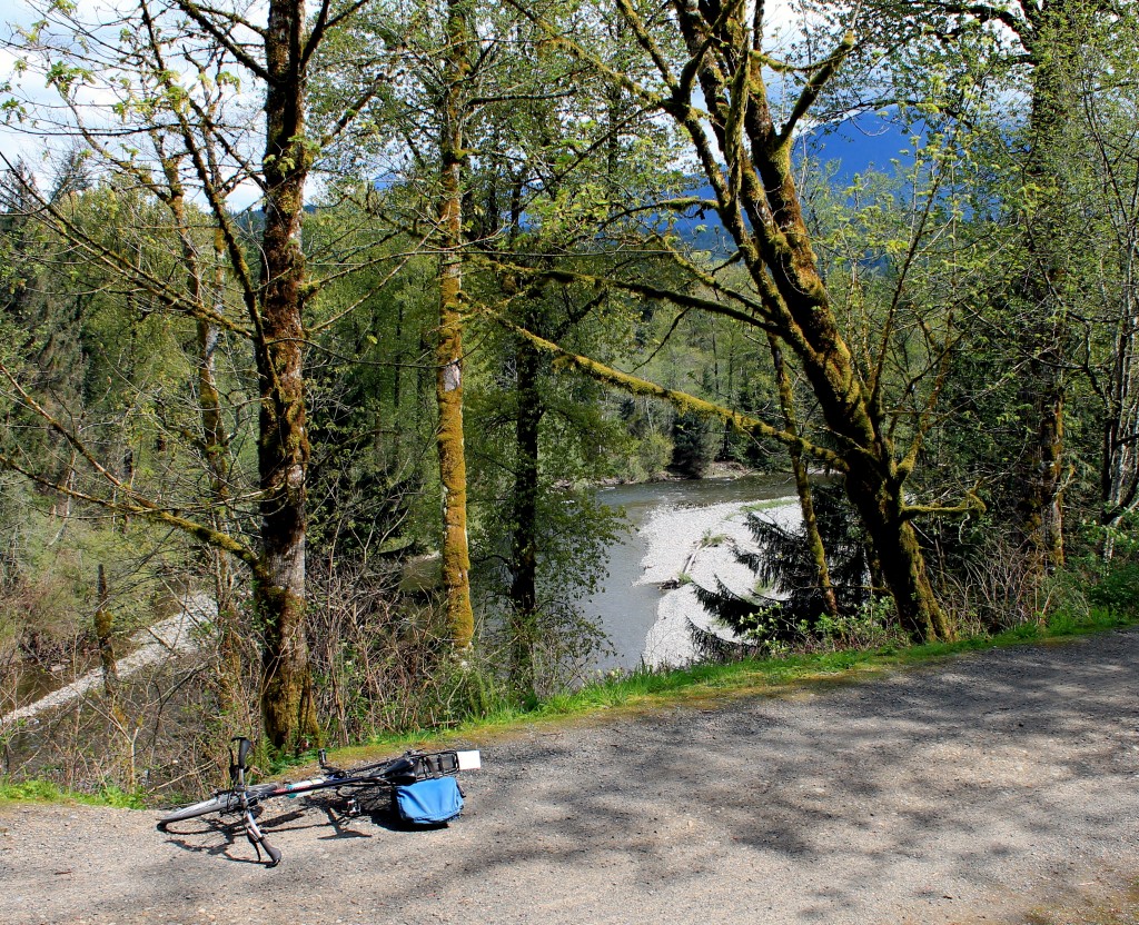 green river bike trail parking